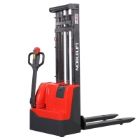 ECL 10全電動輕型堆高車，諾力電動堆高車